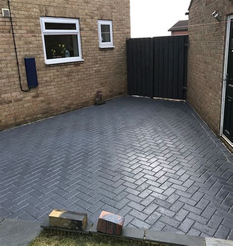 Exploring Different Patterns and Designs with Black Magic Paving